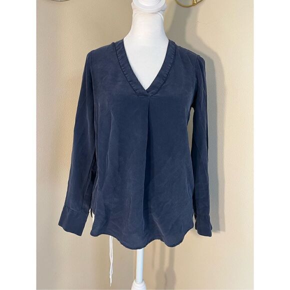 J Crew Dark Blue V Neck Long Sleeve Crepe Blouse Size 0 - Picture 1 of 6